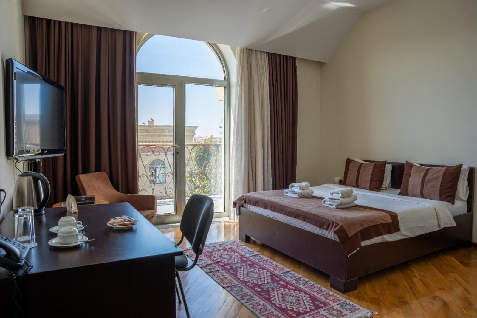 Green City Resort Hotel Baku Exterior foto